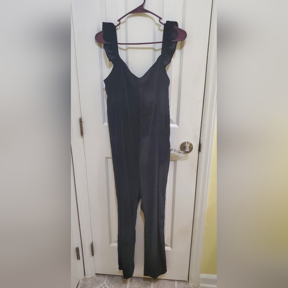 The nines by Hatch maternity jumpsuit - Picture 1 of 4